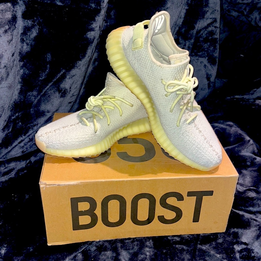 Yeezy Boost 350/Color Butter/Size Men10.5